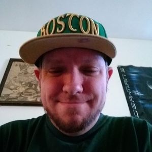 Meet your Posher, Thomas